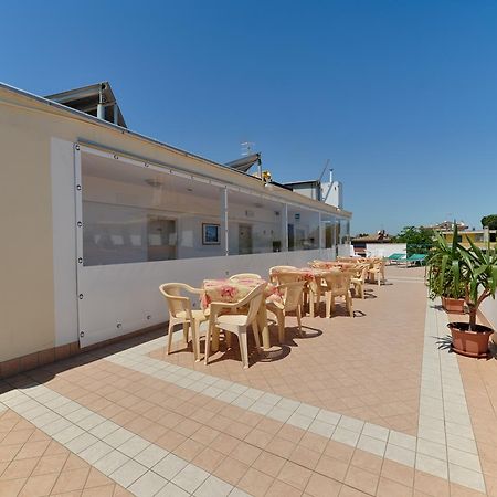 Hotel Taormina Ричоне Екстериор снимка