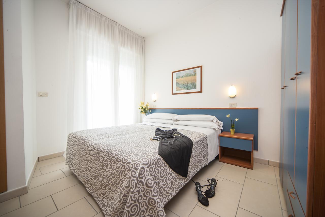 Hotel Taormina Ричоне Екстериор снимка